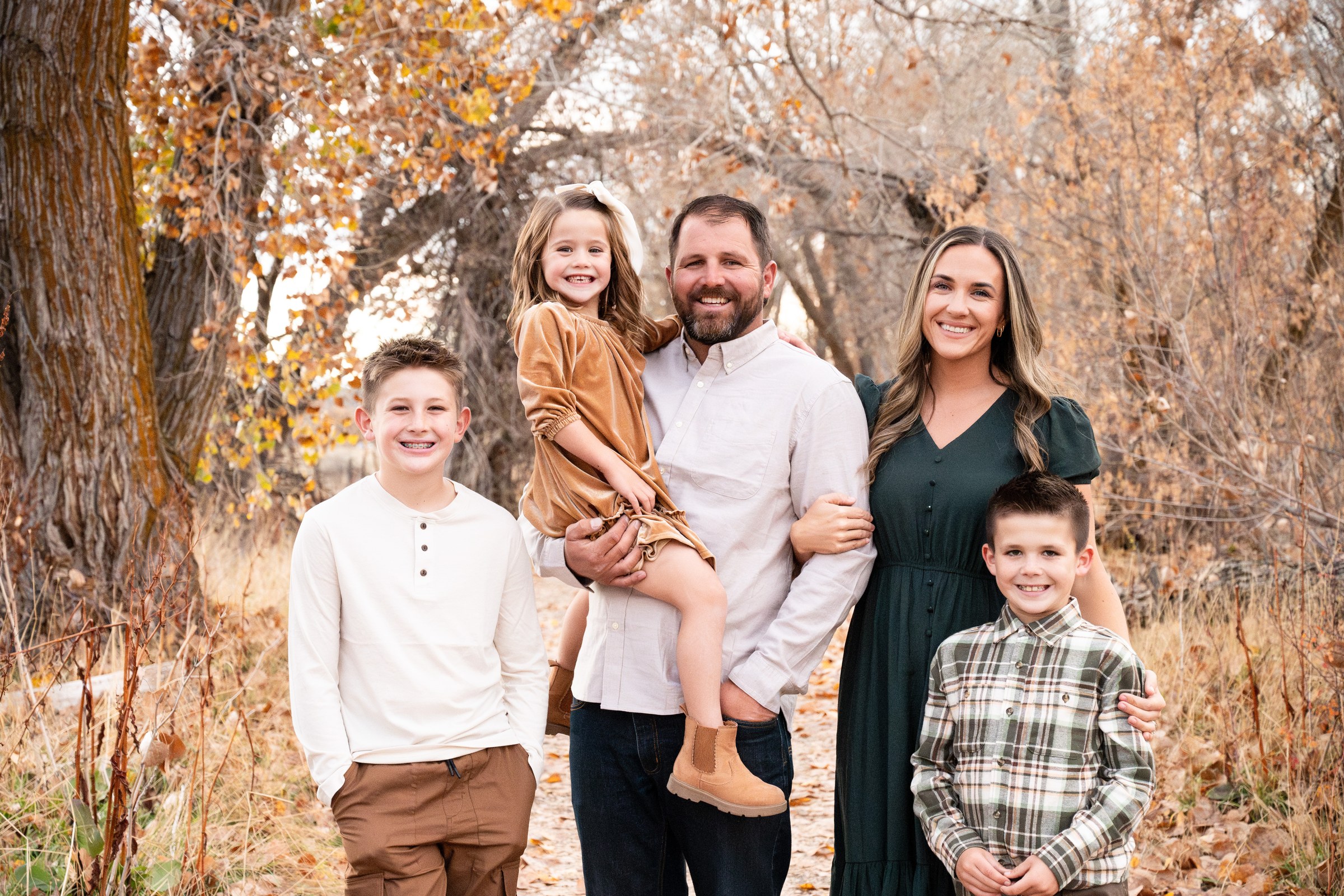 Warm Utah family photography by Jen Kunz