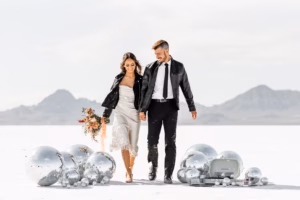 Read more about the article Utah Elopement Photographer: Locations, Permits & Packages